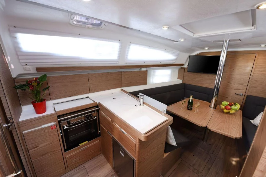 Elan Impression 35 (Aurora)  - 7