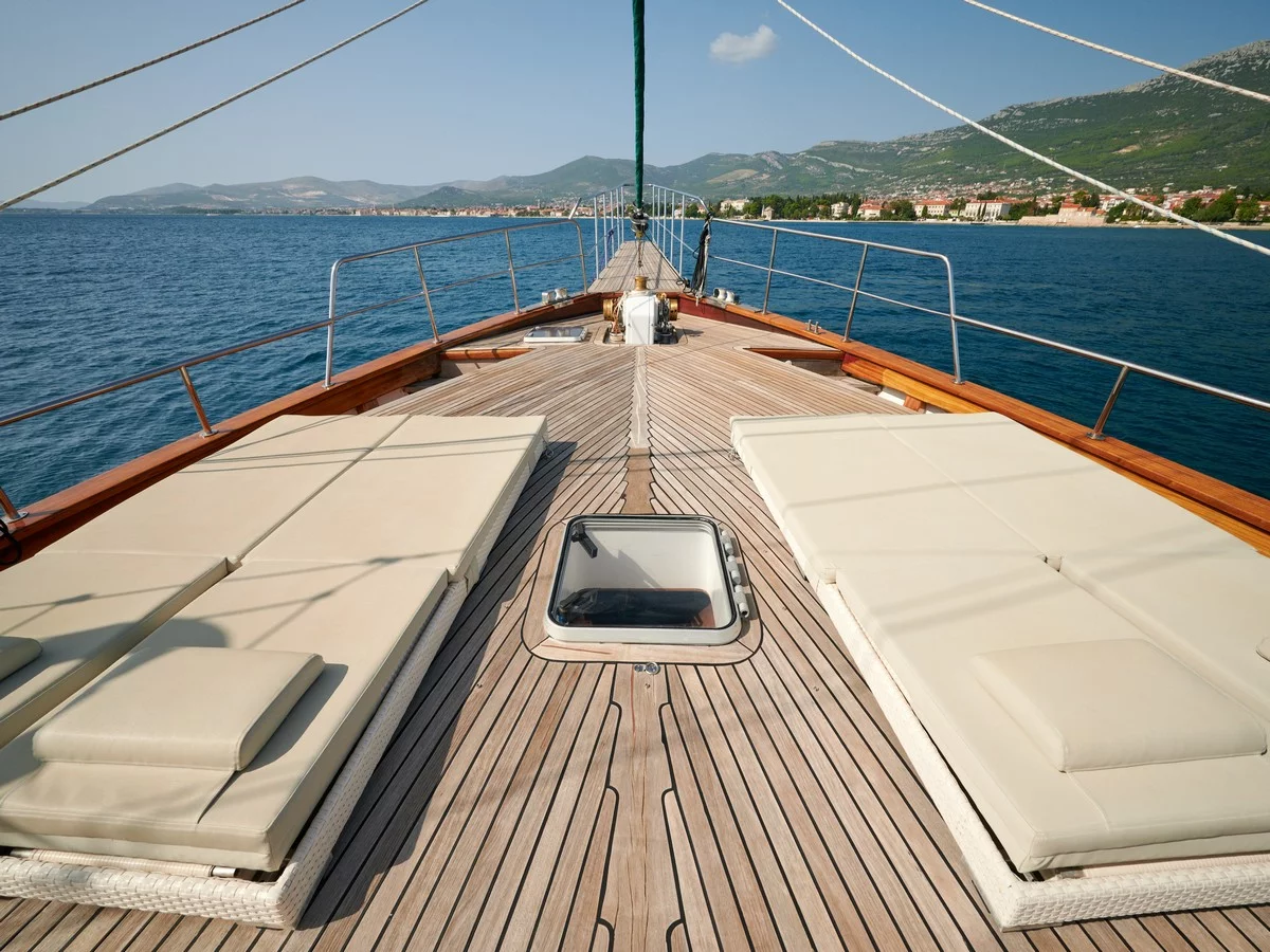 Queen of Adriatic (Queen of Adriatic)  - 10