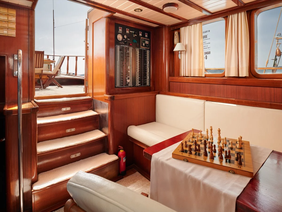 Queen of Adriatic (Queen of Adriatic)  - 15