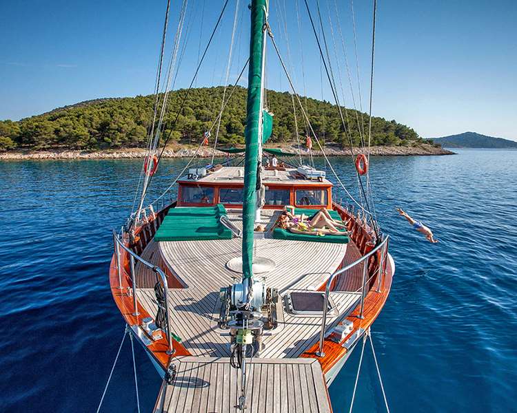 Photo #1 - Queen of Adriatic (Queen of Adriatic) in Kastela - 41061