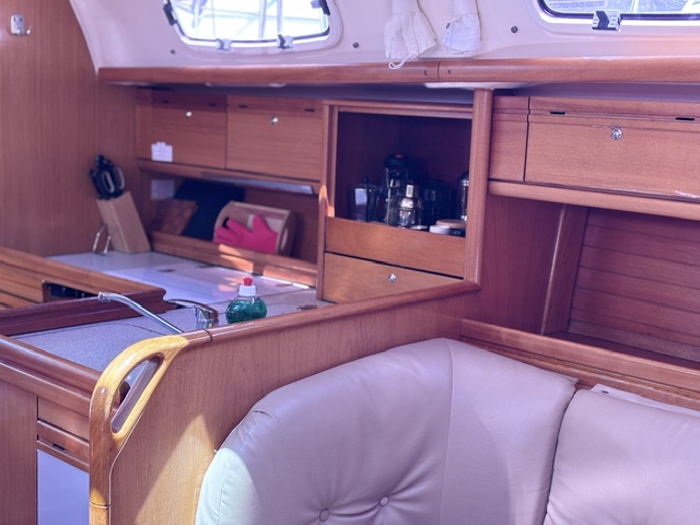 Bavaria 38 Cruiser — photo 7