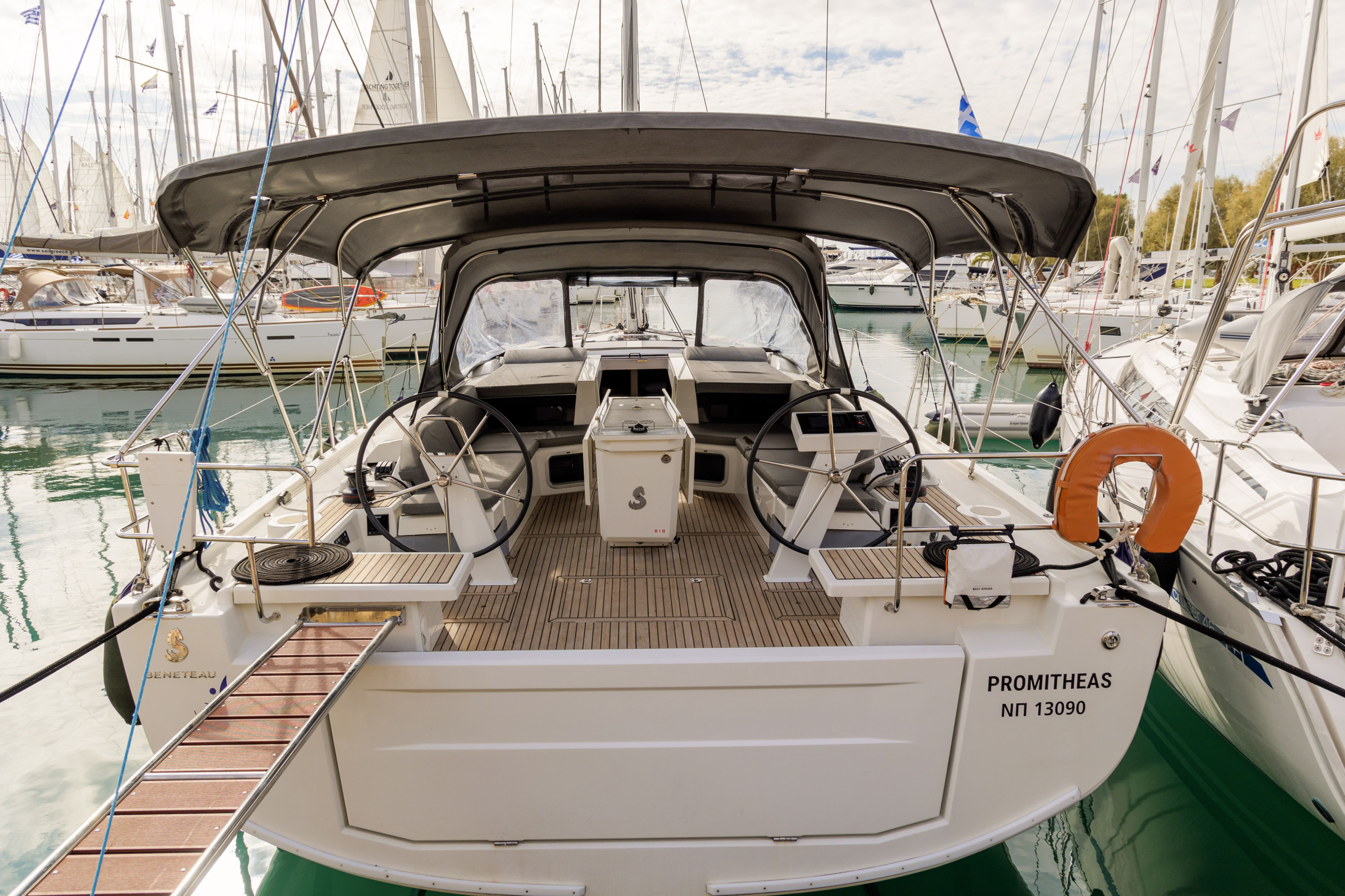 Photo #1 - Oceanis 51.1 - 5 + 1 cab. (Promitheas) in Athen - 41096