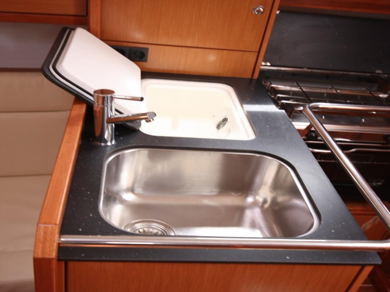 Photo #16 - Bavaria Cruiser 32 (Big Kahuna) in Phuket - 41109