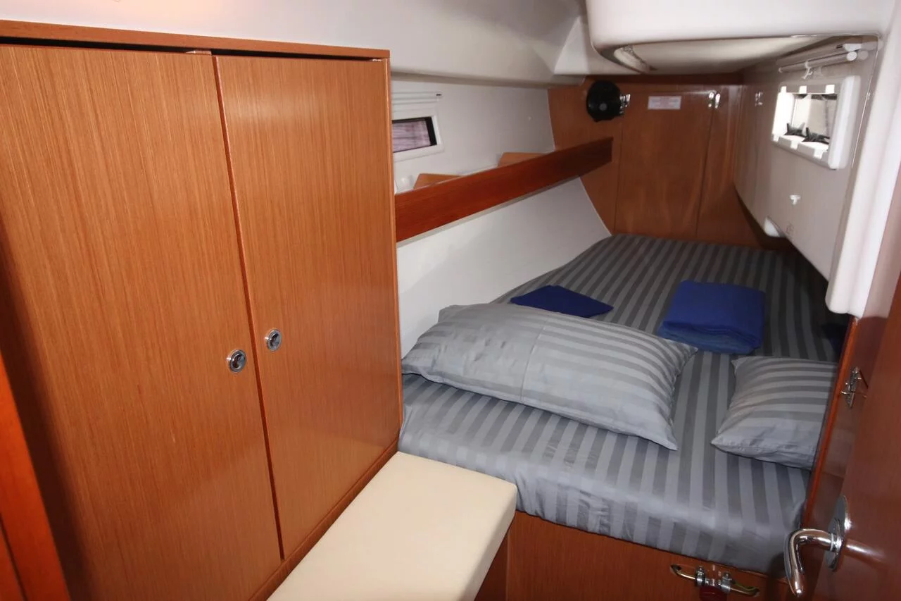 Bavaria Cruiser 32 (Big Kahuna)  - 17