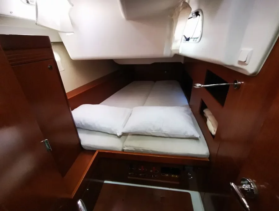 Oceanis 50 Family - 5 + 1 cab. (Seladon II)  - 2