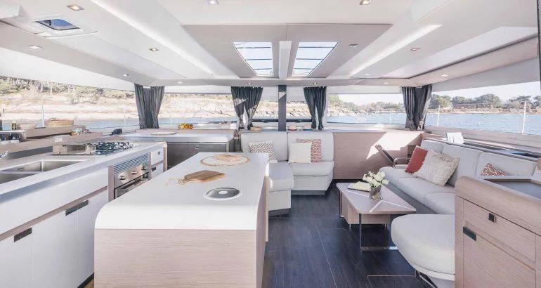 Fountaine Pajot Aura 51 SMART ELECTRIC - 5 cab. (TIKI)  - 8