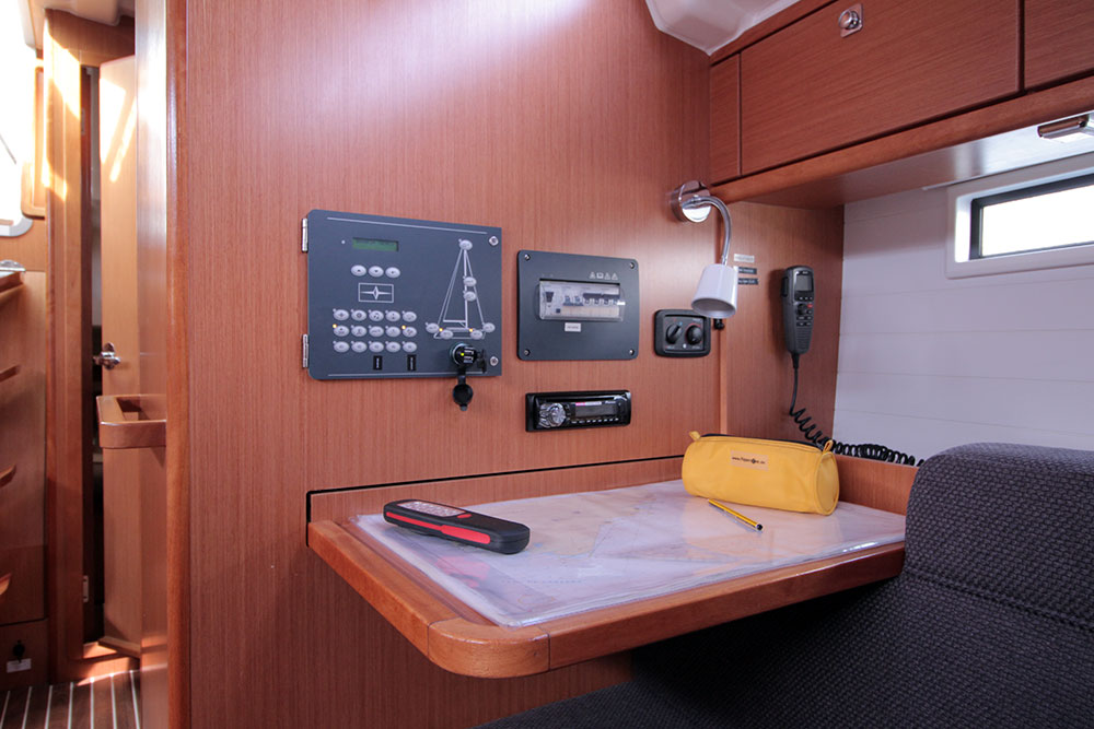 Photo #9 - Bavaria Cruiser 37 - 3 cab. (Chilly Lilly) in El Arenal - 41150