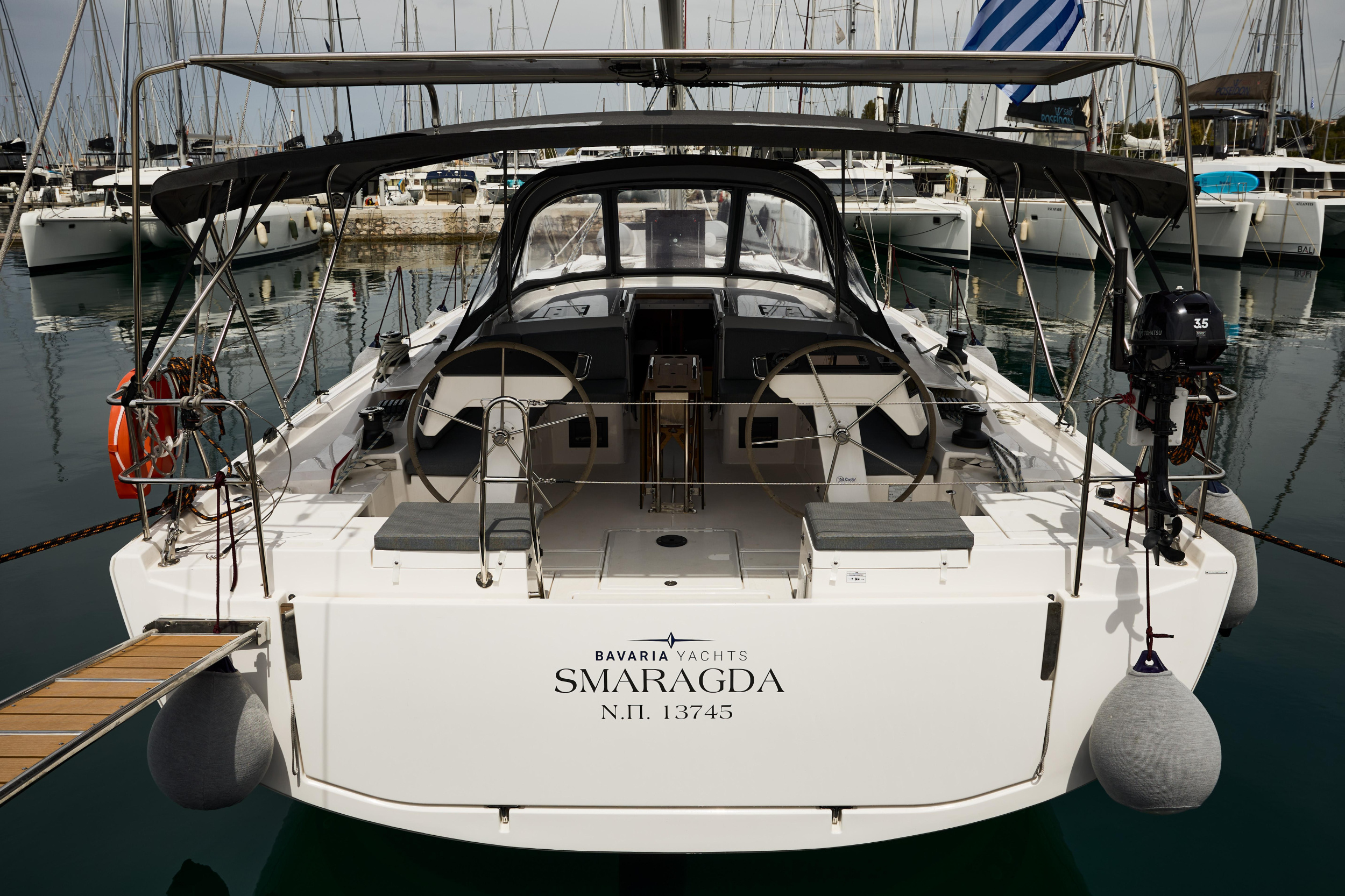 Photo #1 - Bavaria C46 - 4 cab. (Smaragda) in Athen - 41175