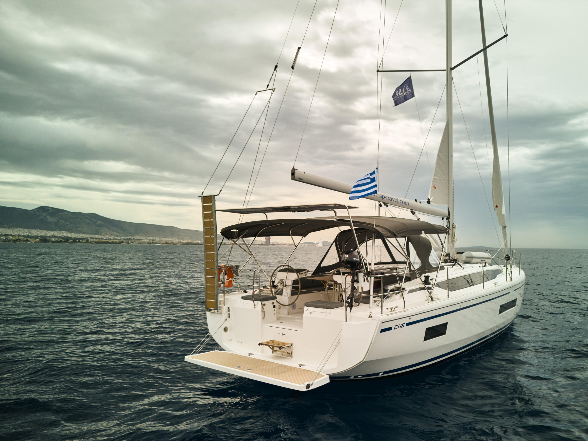 Photo #5 - Bavaria C46 - 4 cab. (Smaragda) in Athen - 41175
