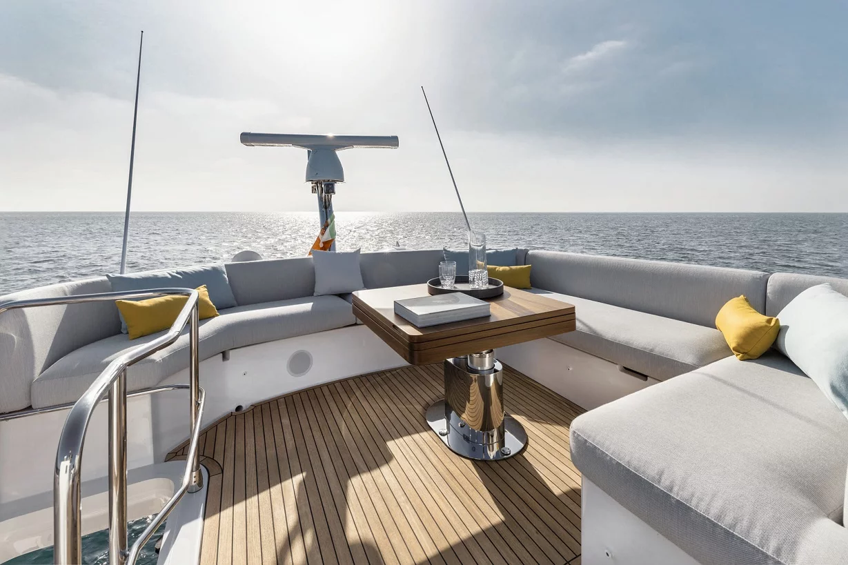 Azimut 53 Fly (White)  - 9