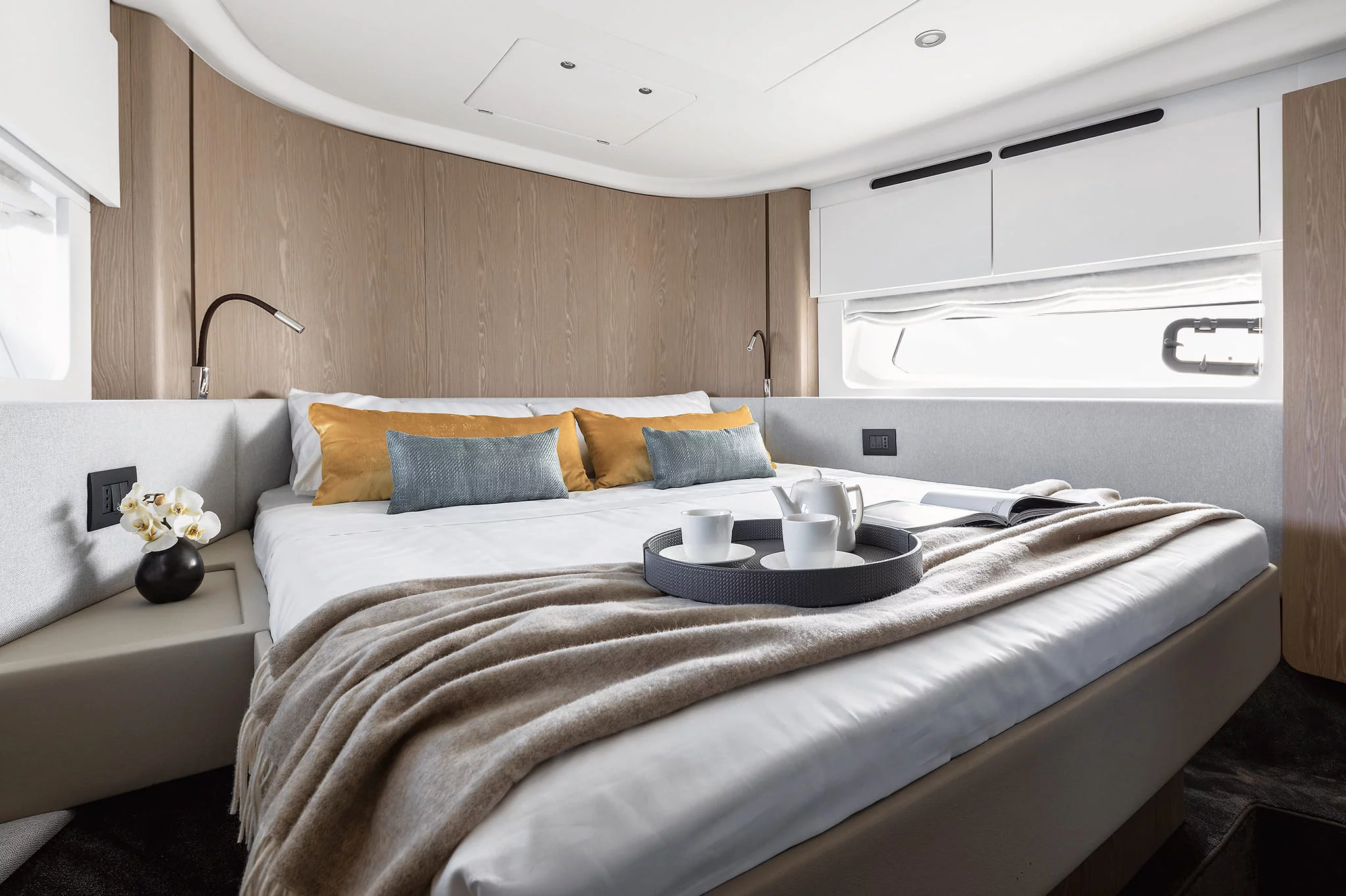 Azimut 53 Fly (White)  - 16