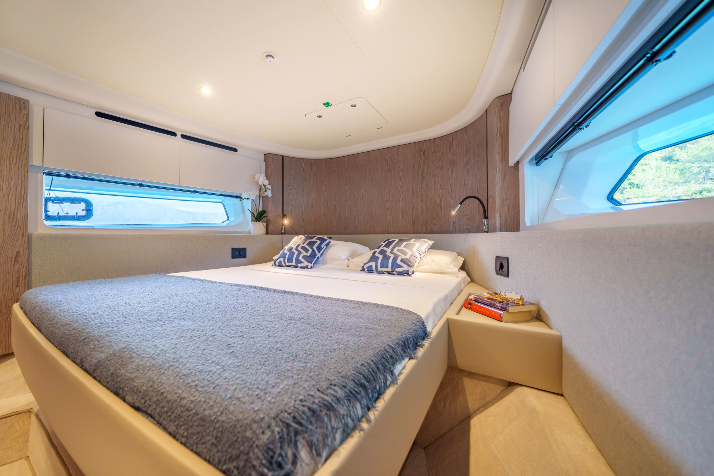 Azimut 53 Fly — photo 22