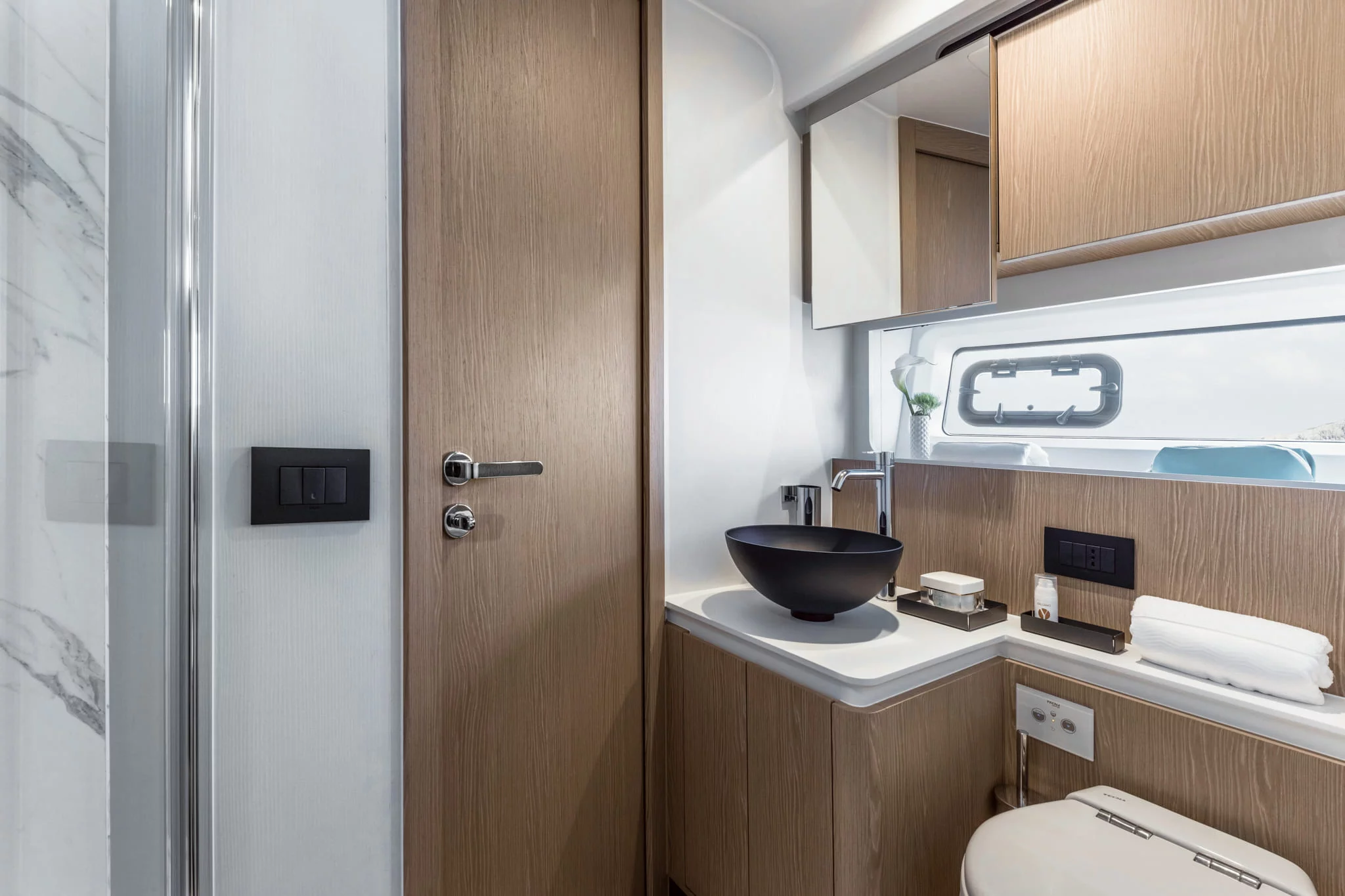 Azimut 53 Fly (White)  - 18