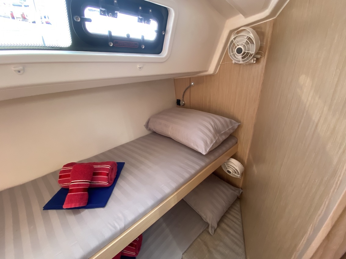 Photo #33 - Bavaria C46 - 5 cab. (Lady Andaman) in Phuket - 41193