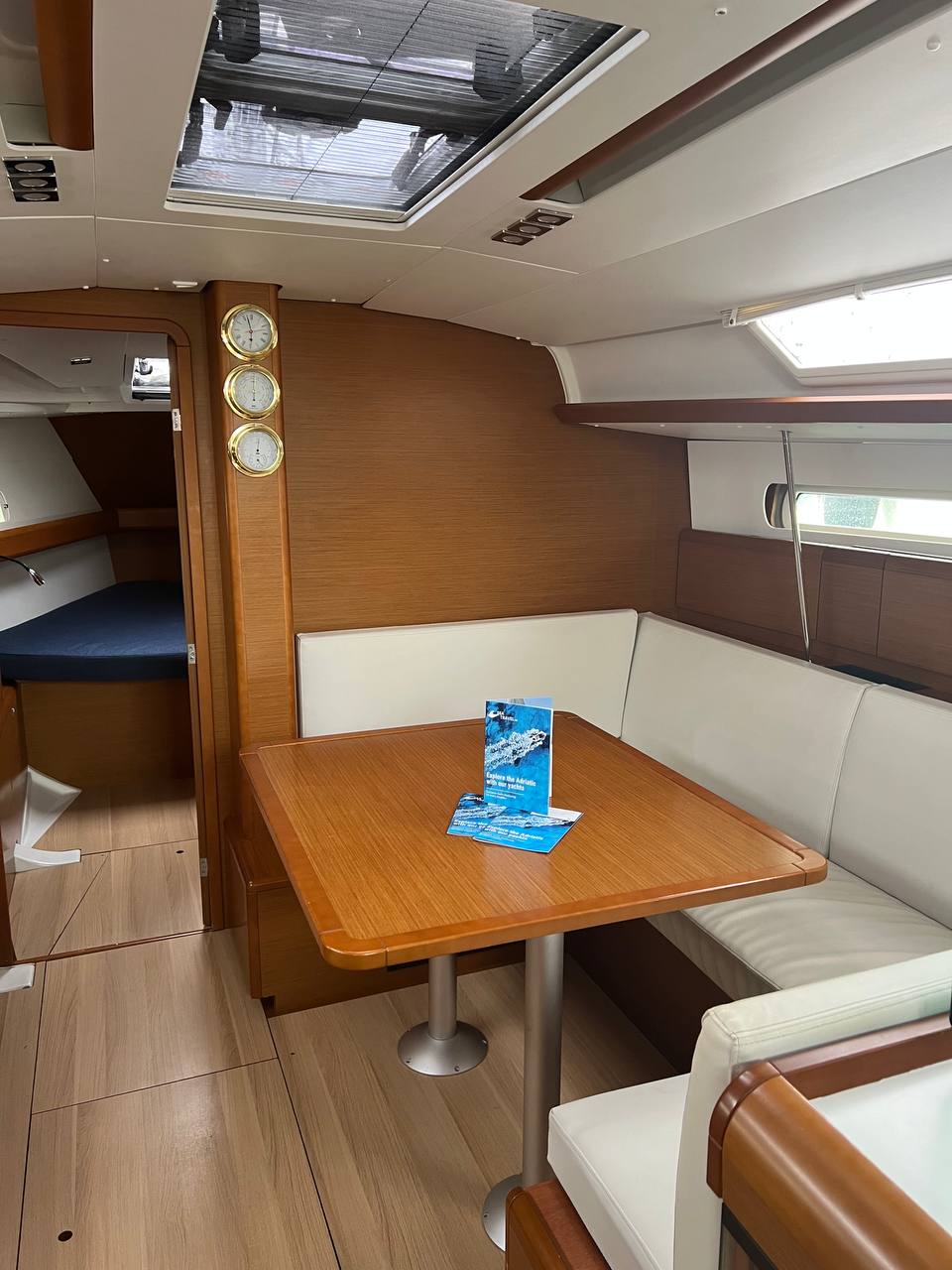 Sun Odyssey 419 - 3 cab. — photo 8