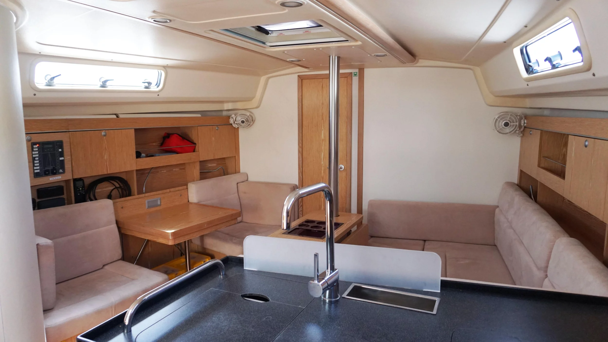 Hanse 385 (Iyarada)  - 8