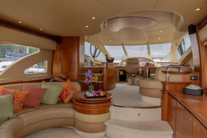 Azimut 55 Fly (Pillars)  - 9
