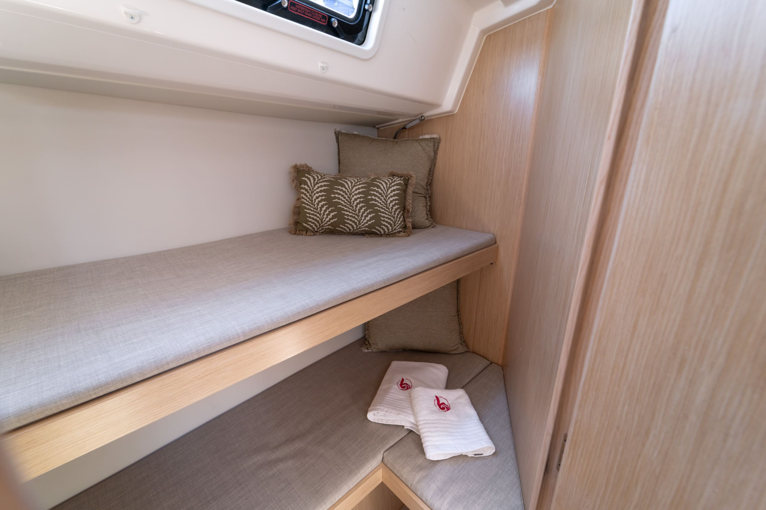 Bavaria C46 - 4 cab. — photo 22