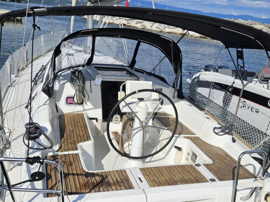 Oceanis 34 (Finia)  - 3