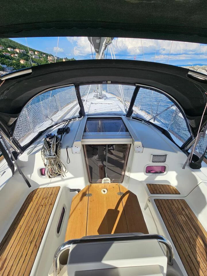 Oceanis 34 (Finia)  - 5
