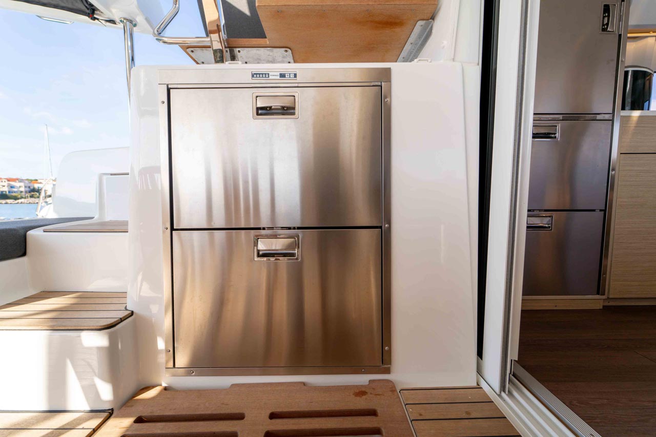 Lagoon 43 - 4 + 2 cab. — photo 14