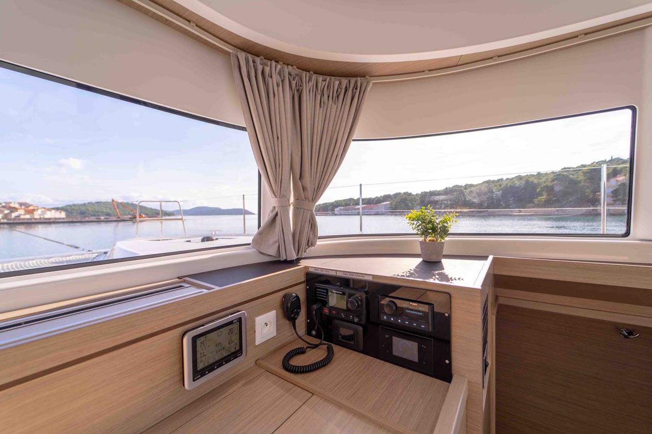 Lagoon 43 - 4 + 2 cab. — photo 23