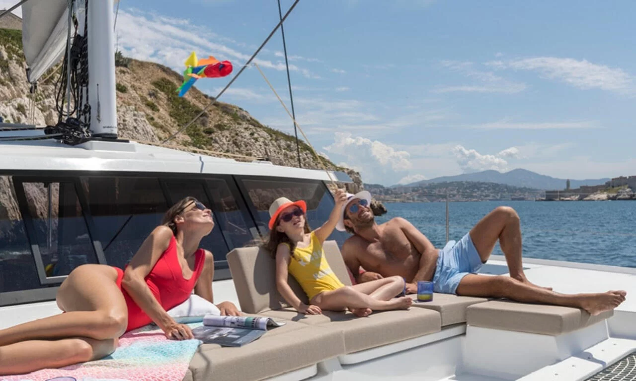 Fountaine Pajot Astrea 42 - 4 + 1 cab. (All the Perks)  - 9
