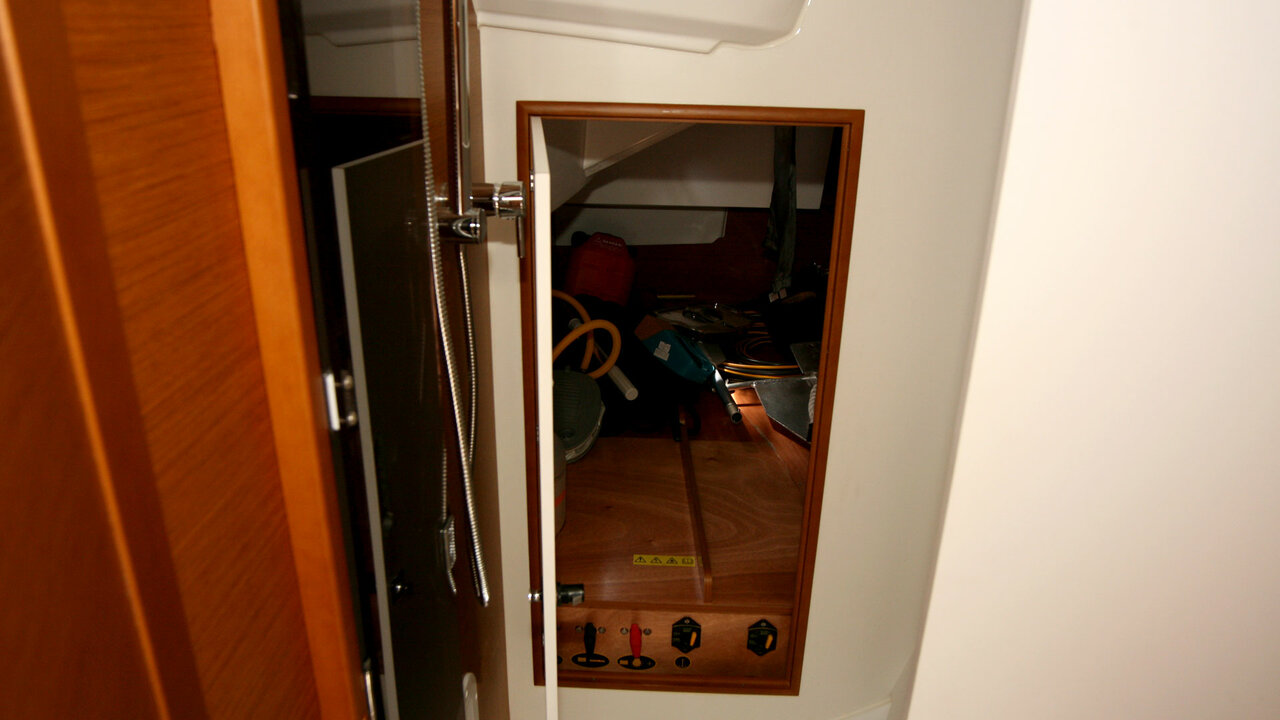 Photo #12 - Sun Odyssey 349 - 2 cab. (Marie) in Pula - 41281