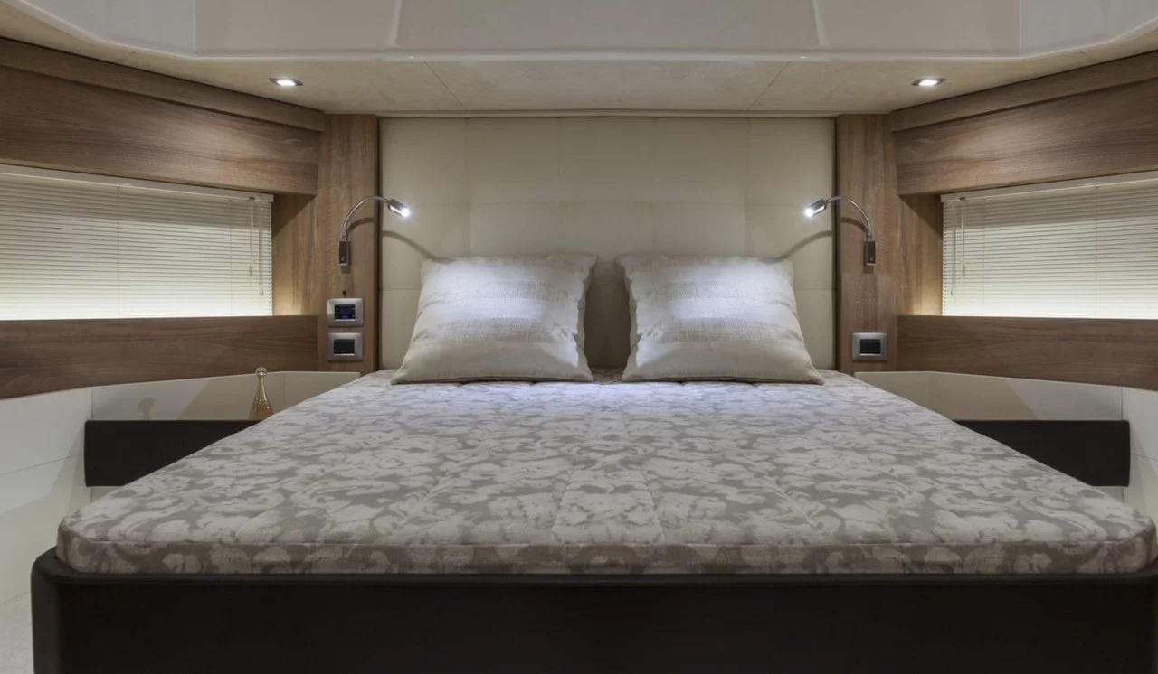 Cranchi T43 Eco Trawler (G&K2)  - 9