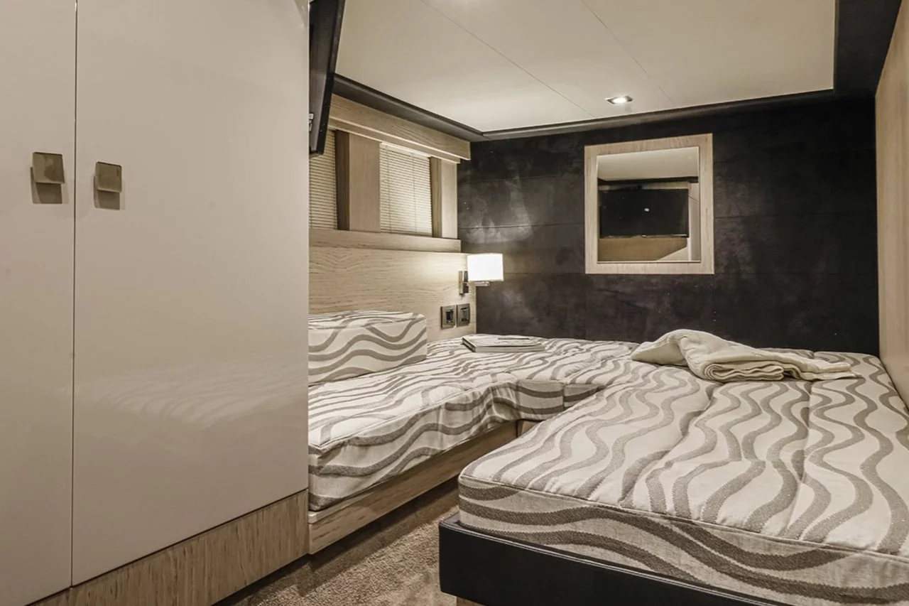 Cranchi T43 Eco Trawler (G&K2)  - 12