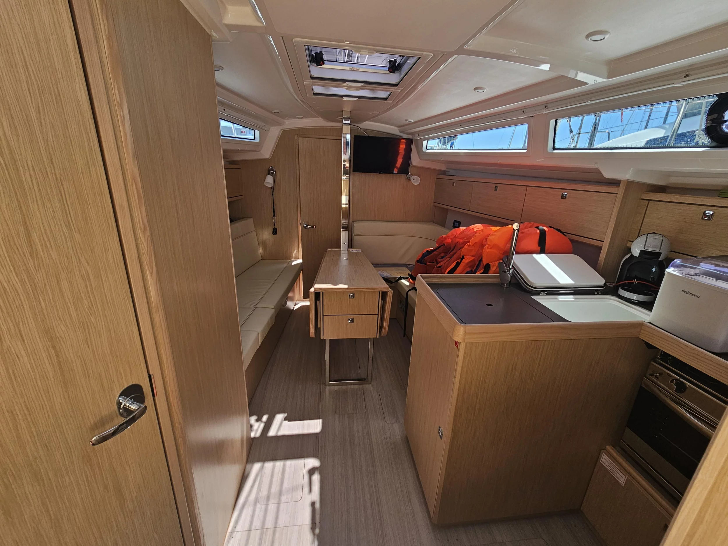 Bavaria Cruiser 34 (Ella)  - 2