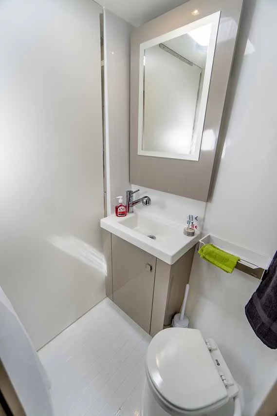 Fountaine Pajot Astrea 42 - 4 + 2 cab. (Mojo)  - 22