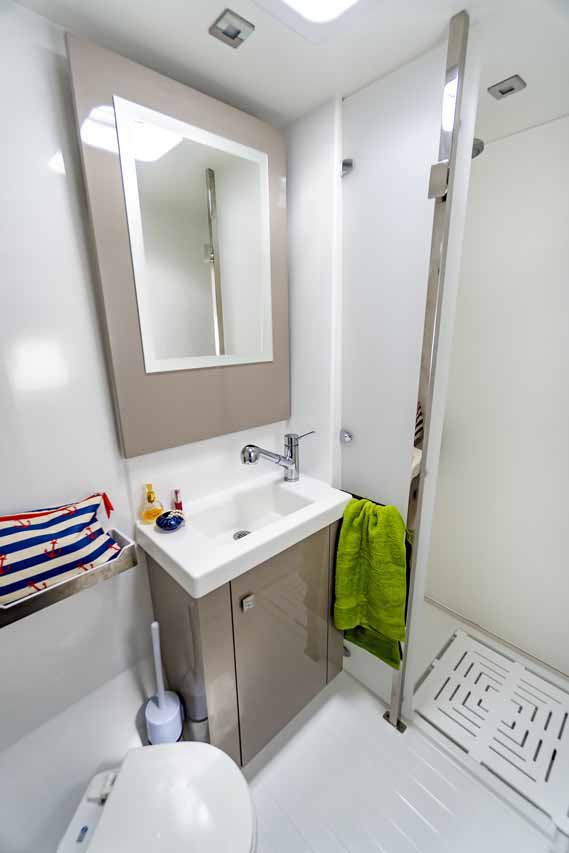 Photo #24 - Fountaine Pajot Astrea 42 - 4 + 2 cab. (Mojo) in Pula - 41329