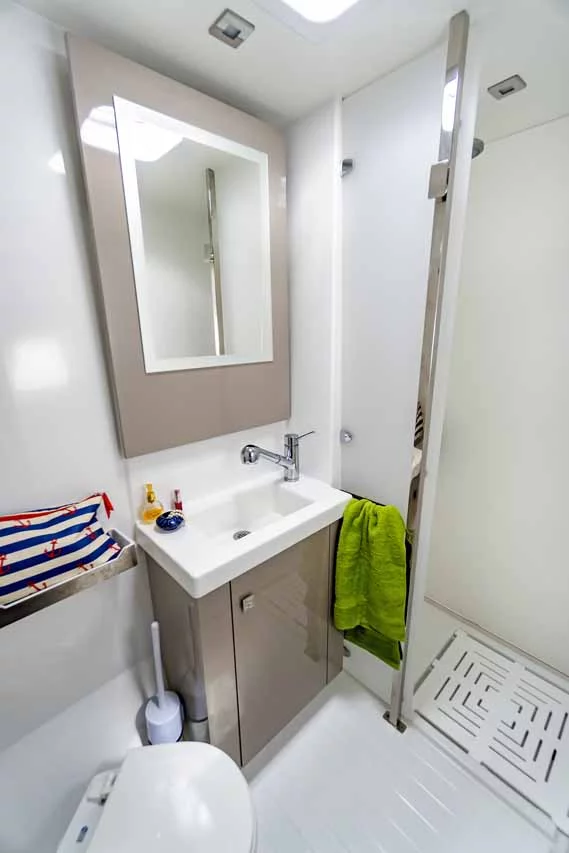 Fountaine Pajot Astrea 42 - 4 + 2 cab. (Mojo)  - 23