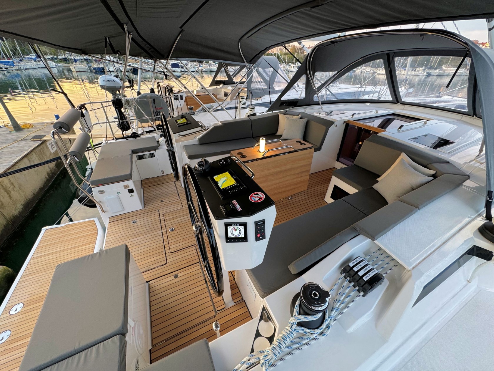 Bavaria C46 - 4 cab. — photo 17