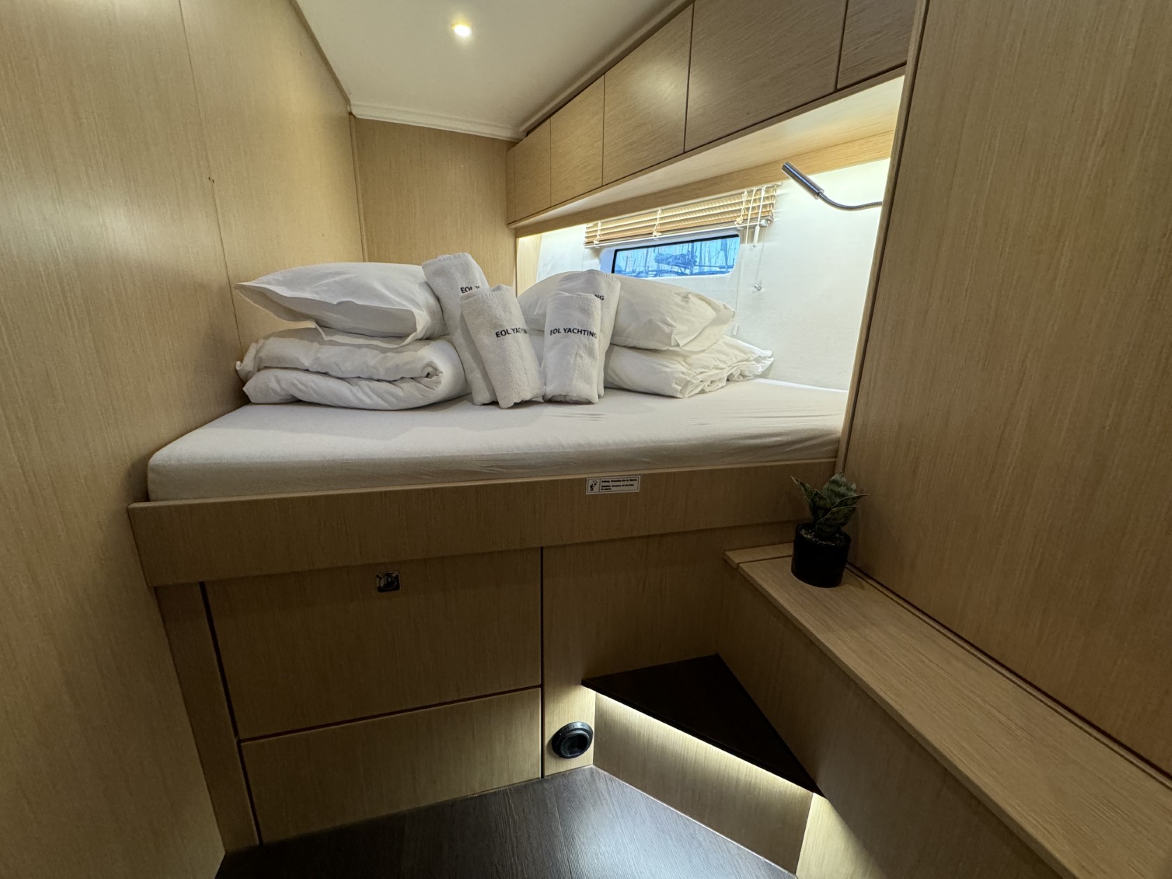 Bavaria C46 - 4 cab. — photo 53