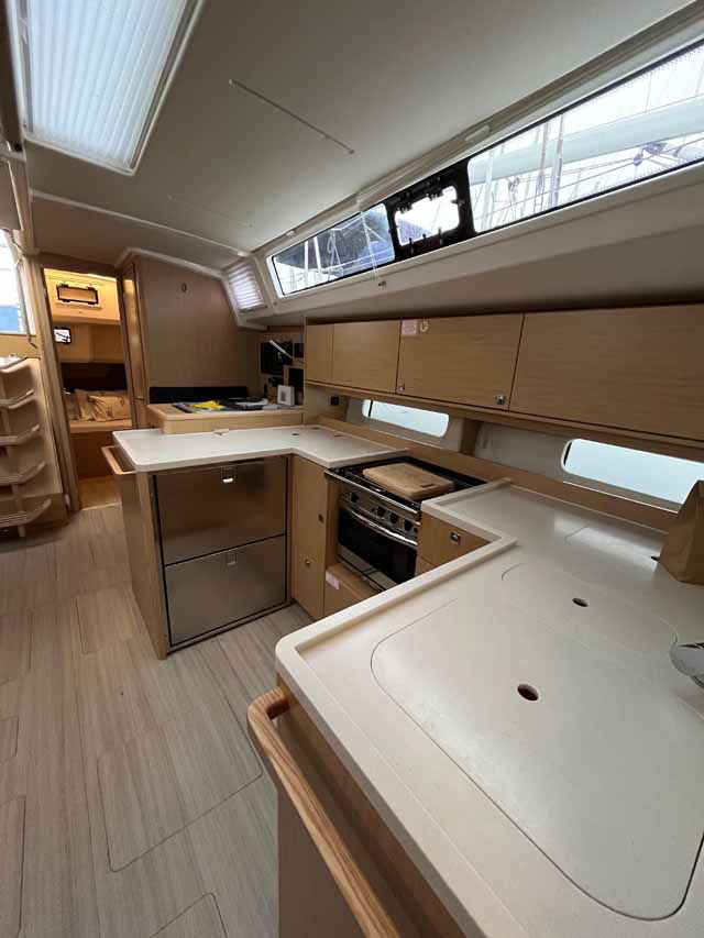 Bavaria C46 Ocean - 4 cab. — photo 12
