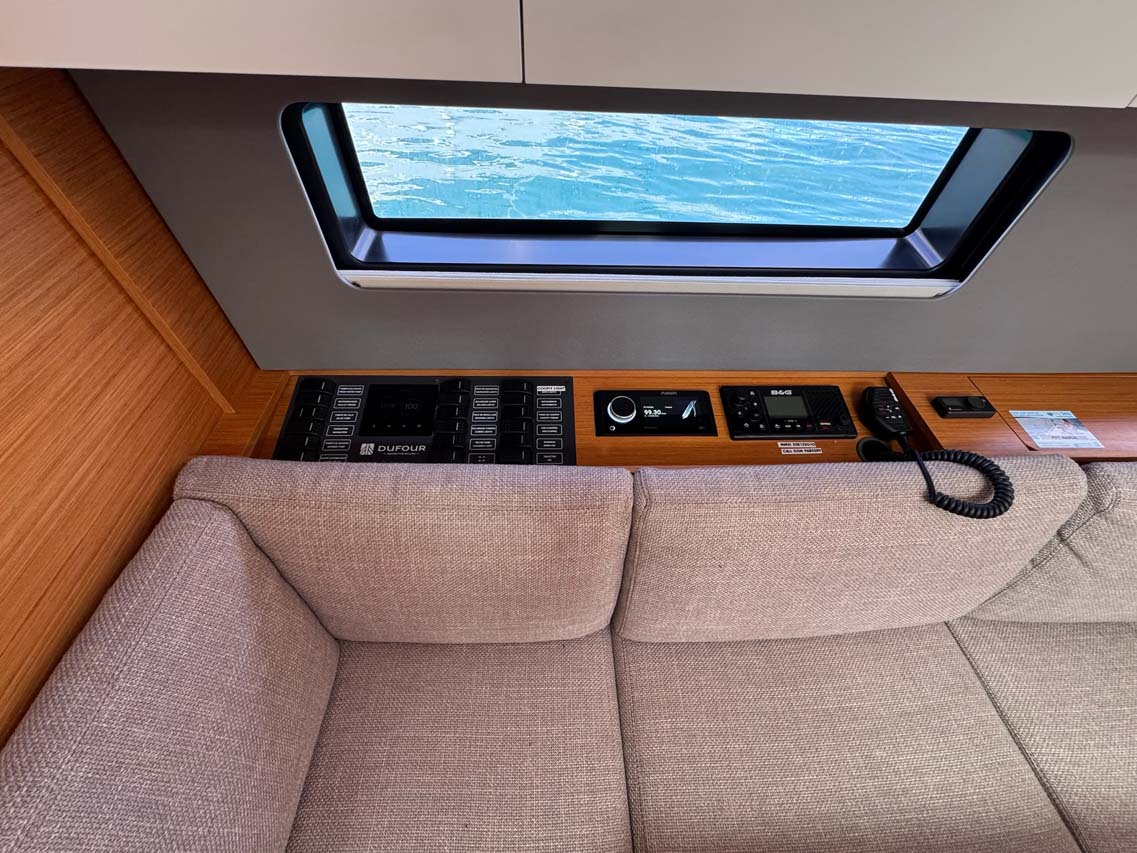 Dufour 41 - 3 cab. — photo 12