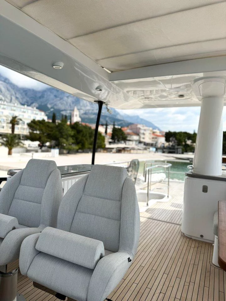 Azimut Magellano 66 (Moon light)  - 24