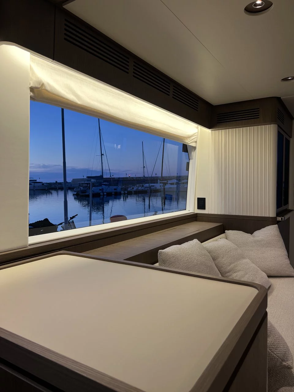Azimut Magellano 66 (Moon light)  - 37
