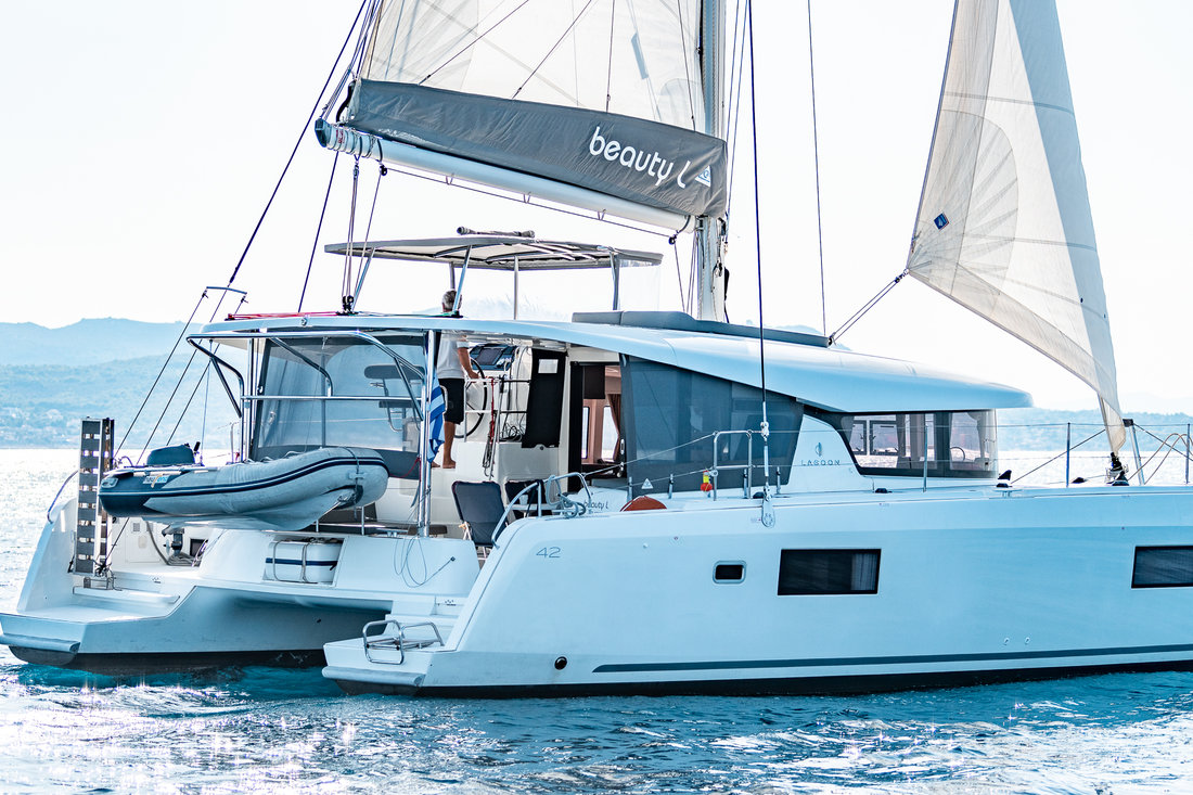 Photo #4 - Lagoon 42 - 4 + 2 cab. (Beauty L) en Athènes - 41387