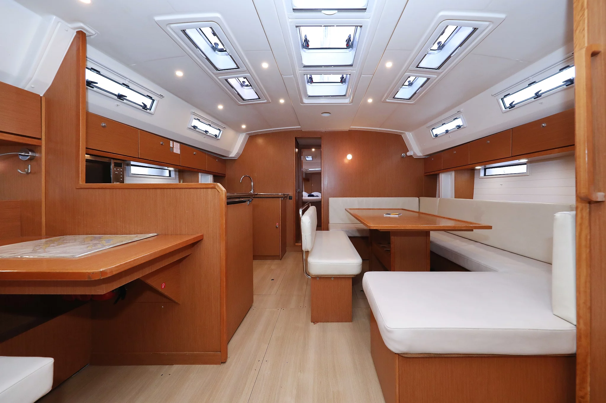 Bavaria Cruiser 50 (Siegal)  - 12
