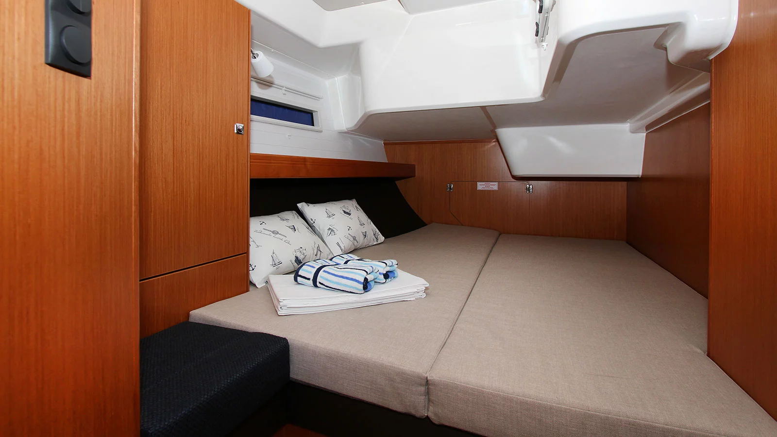 Bavaria Cruiser 51 (Vela Tonka)  - 15