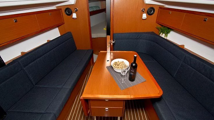 Bavaria Cruiser 34 (Tonkica)  - 12