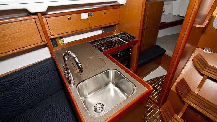 Bavaria Cruiser 34 (Tonkica)  - 14