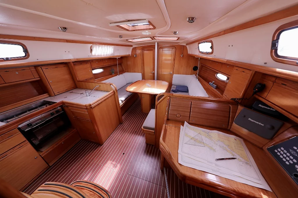 Bavaria 37 Cruiser (Kalispera)  - 6