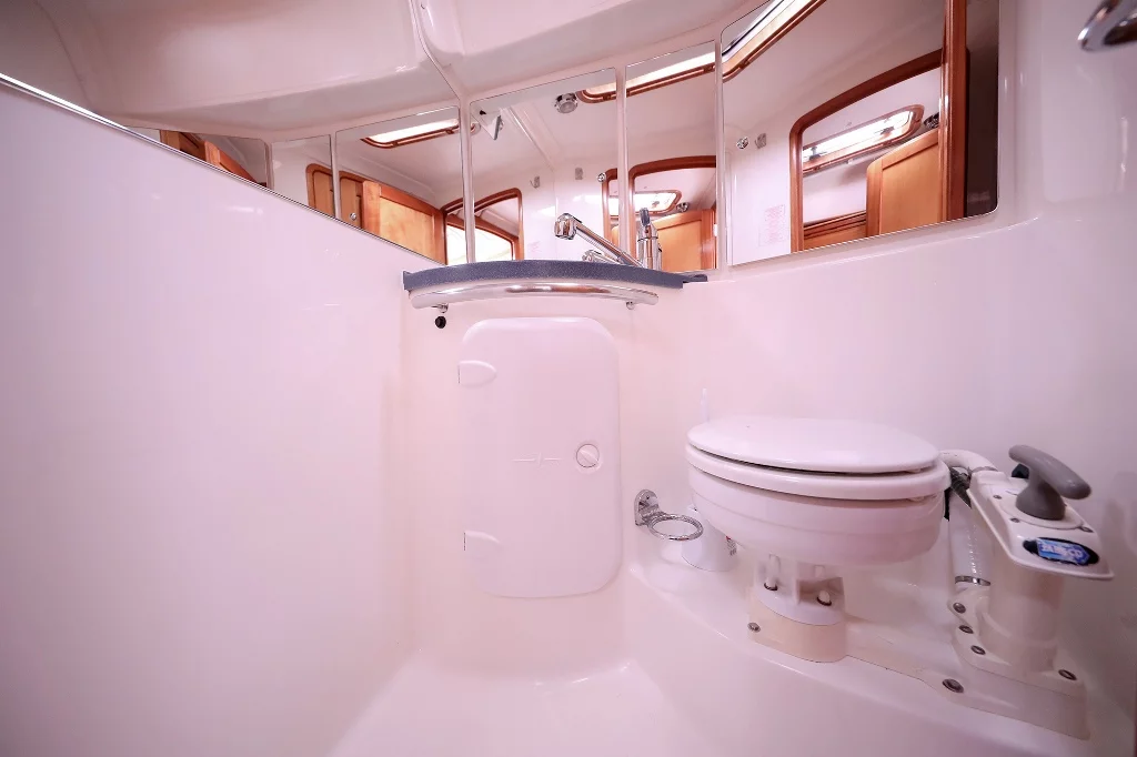 Bavaria 37 Cruiser (Kalispera)  - 11