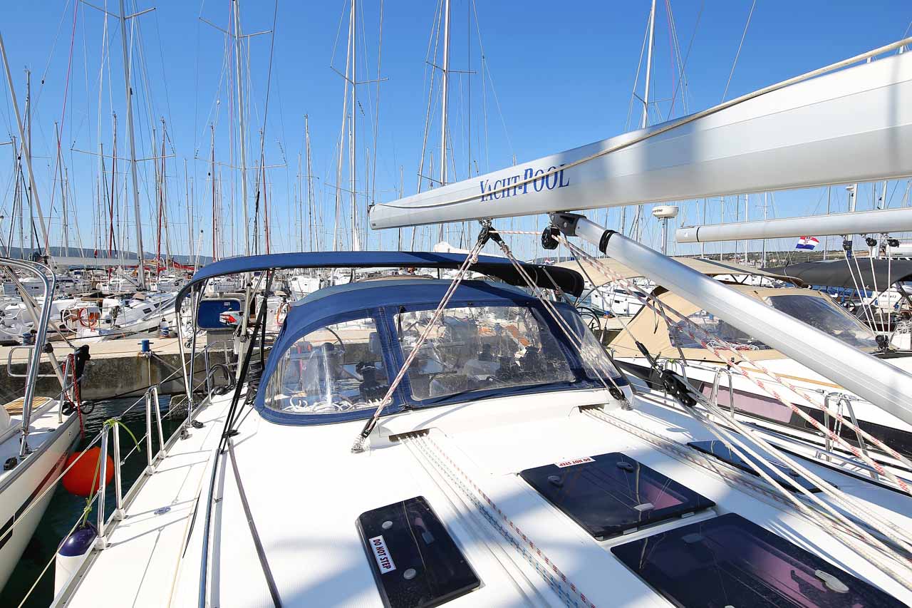 Photo #6 - Bavaria Cruiser 45 - 4 cab. (Wolke 7) in Biograd - 41520