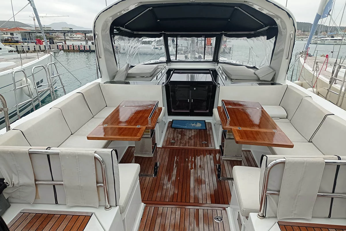 Oceanis Yacht 62 - 4 + 1 (Thora Helen)  - 4