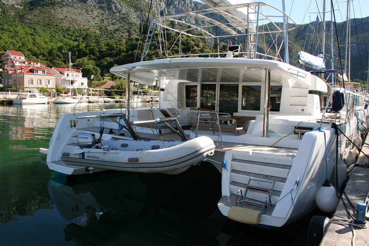 Photo #3 - Lagoon 52 F - 5 + 2 cab. (Saga) en Dubrovnik - 41612